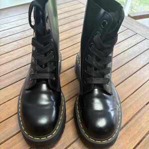 Dr Martens Molly Boots